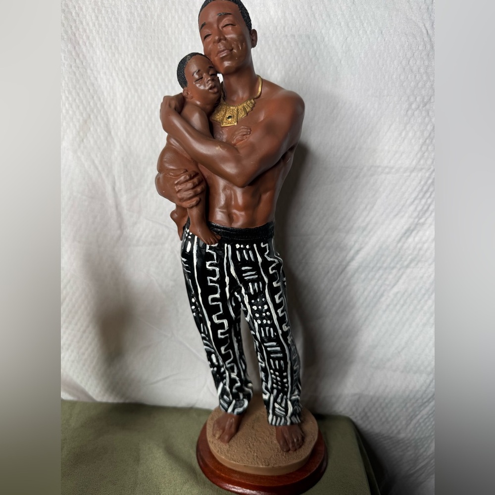 Vintage "Ebony Treasures A Father's Love" figurine by Uti Africa